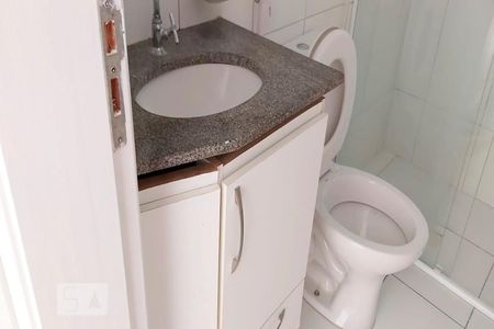 Banheiro de apartamento para alugar com 2 quartos, 51m² em Jardim Nova Europa, Campinas