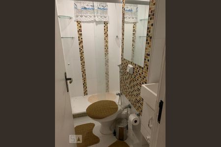 Banheiro  de apartamento para alugar com 2 quartos, 55m² em Jacarepaguá, Rio de Janeiro