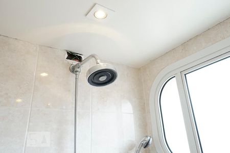 Apartamento à venda com 160m², 4 quartos e 3 vagas Apartamento à venda com 160m², 4 quartos e 3 vagasDetalhe banheiro suíte 04