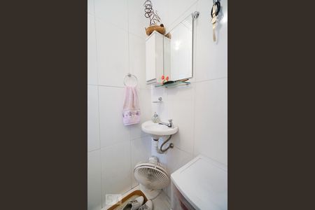 Apartamento à venda com 160m², 4 quartos e 3 vagas Apartamento à venda com 160m², 4 quartos e 3 vagasBanheiro de serviço