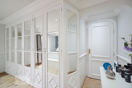 Apartamento à venda com 160m², 4 quartos e 3 vagas Apartamento à venda com 160m², 4 quartos e 3 vagasQuarto suíte 04