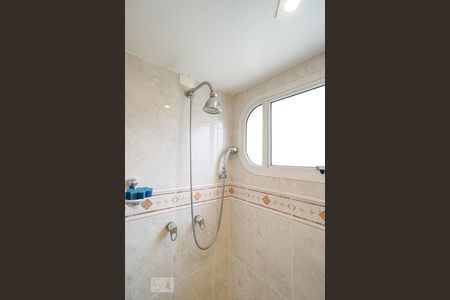 Apartamento à venda com 160m², 4 quartos e 3 vagas Apartamento à venda com 160m², 4 quartos e 3 vagasDetalhe banheiro social