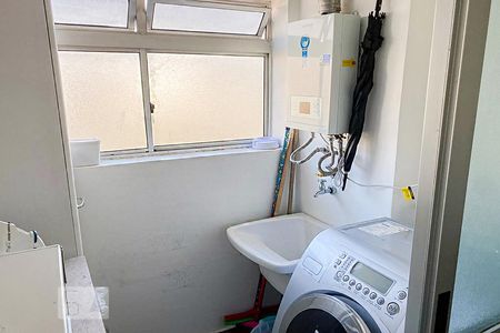 Apartamento à venda com 56m², 2 quartos e 1 vaga Apartamento à venda com 56m², 2 quartos e 1 vagaÁrea de Serviço