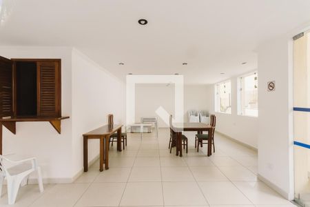Apartamento à venda com 74m², 2 quartos e 1 vagaSalão de Festa