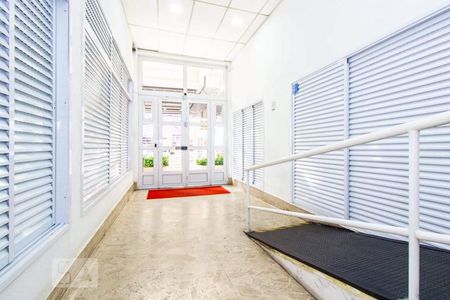 Apartamento à venda com 120m², 2 quartos e sem vagaHall social