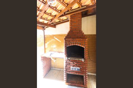 Casa à venda com 230m², 4 quartos e 4 vagas Casa à venda com 230m², 4 quartos e 4 vagasChurrasqueira