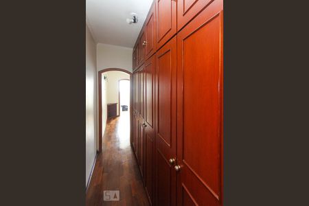 Casa à venda com 230m², 4 quartos e 4 vagas Casa à venda com 230m², 4 quartos e 4 vagasSuite