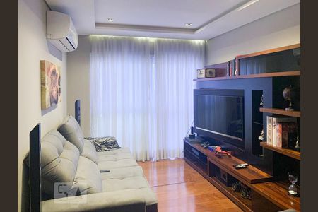 Sala  de apartamento à venda com 3 quartos, 80m² em Vila Olímpia, São Paulo