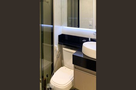 Apartamento à venda com 80m², 3 quartos e 1 vaga Apartamento à venda com 80m², 3 quartos e 1 vagaBanheiro Suíte