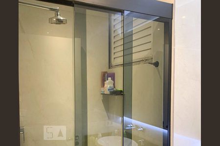 Apartamento à venda com 80m², 3 quartos e 1 vaga Apartamento à venda com 80m², 3 quartos e 1 vagaBanheiro Suíte