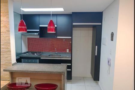 Cozinha de apartamento para alugar com 1 quarto, 31m² em Água Branca, São Paulo
