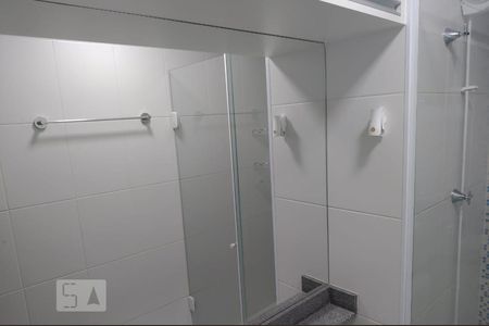 Banheiro de apartamento para alugar com 1 quarto, 31m² em Água Branca, São Paulo