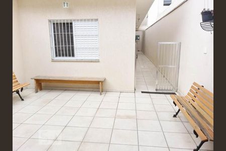 Casa à venda com 160m², 3 quartos e 4 vagas Casa à venda com 160m², 3 quartos e 4 vagasQuintal