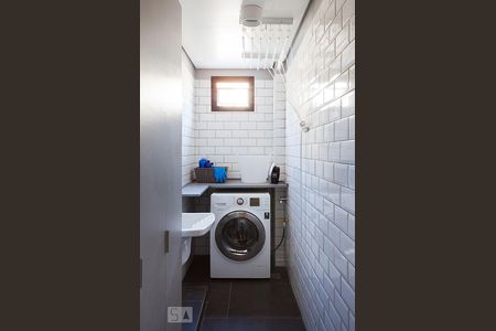 Area de Serviço de kitnet/studio para alugar com 1 quarto, 70m² em Vila Nova Conceição, São Paulo