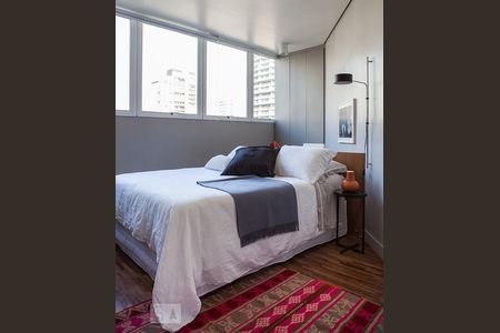 Quarto  de kitnet/studio para alugar com 1 quarto, 70m² em Vila Nova Conceição, São Paulo
