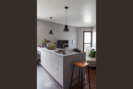 Cozinha de kitnet/studio para alugar com 1 quarto, 70m² em Vila Nova Conceição, São Paulo