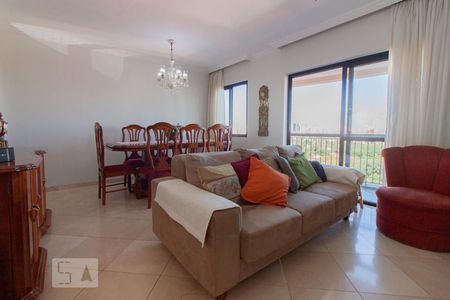 Sala de apartamento para alugar com 4 quartos, 117m² em Indianópolis, São Paulo