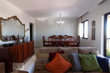 Sala de apartamento para alugar com 4 quartos, 117m² em Indianópolis, São Paulo