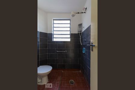 Banheiro Social de kitnet/studio para alugar com 2 quartos, 45m² em Vila Guarani, São Paulo