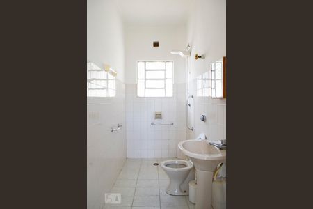 BANHEIRO de casa para alugar com 1 quarto, 45m² em Casa Verde Média, São Paulo