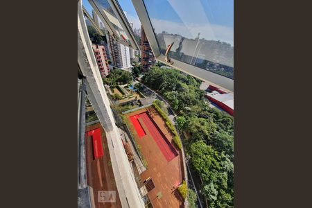 Studio à venda com 70m², 1 quarto e 1 vaga Studio à venda com 70m², 1 quarto e 1 vagaVista Piscina