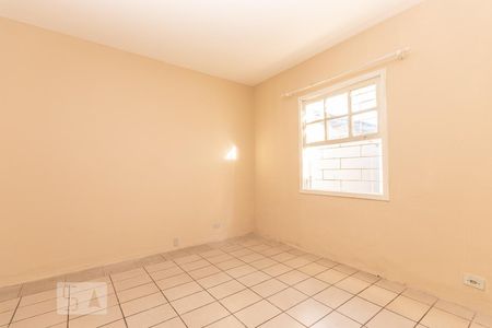 Casa à venda com 115m², 3 quartos e 3 vagas Casa à venda com 115m², 3 quartos e 3 vagasQuarto da edícula