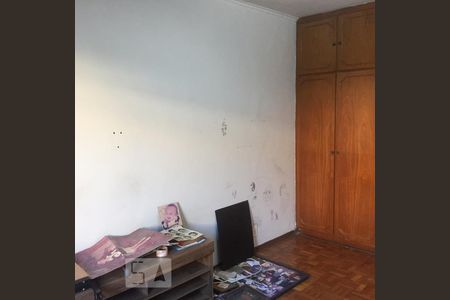 Casa à venda com 253m², 4 quartos e 5 vagas Casa à venda com 253m², 4 quartos e 5 vagasQuarto 4