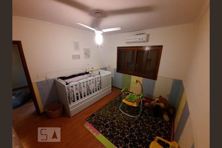Casa à venda com 250m², 3 quartos e 3 vagas