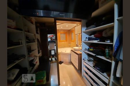 Casa à venda com 250m², 3 quartos e 3 vagas