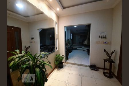 Casa à venda com 250m², 3 quartos e 3 vagas