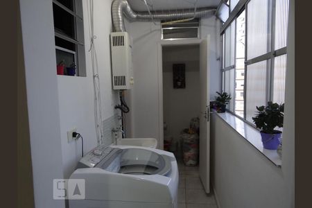 Apartamento à venda com 72m², 2 quartos e 1 vagaÁrea de Serviço