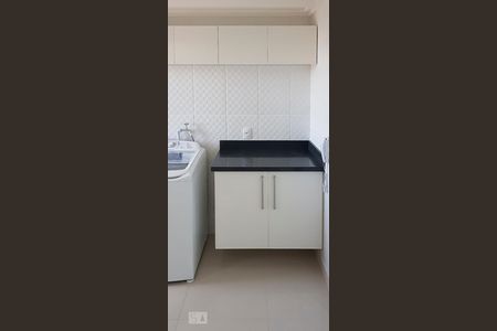 Apartamento à venda com 115m², 3 quartos e 2 vagas Apartamento à venda com 115m², 3 quartos e 2 vagasÁREA DE SERVIÇO