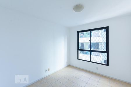 Quarto 1 de apartamento para alugar com 2 quartos, 60m² em Santa Rosa, Niterói