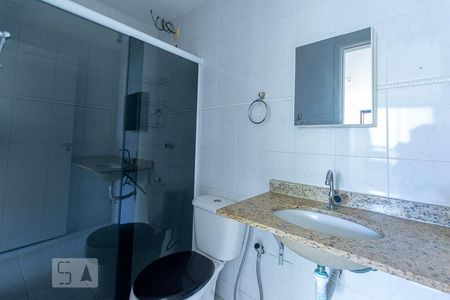 Banheiro da Suíte de apartamento para alugar com 2 quartos, 60m² em Santa Rosa, Niterói
