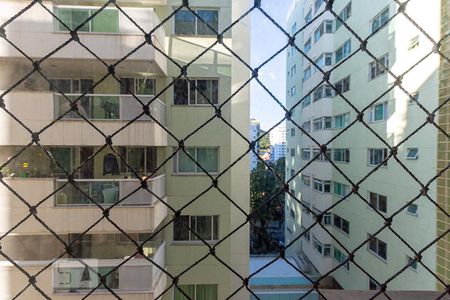 Vista da Suite  de apartamento para alugar com 2 quartos, 60m² em Santa Rosa, Niterói