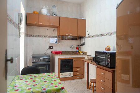 Apartamento para alugar com 75m², 2 quartos e sem vagaCozinha