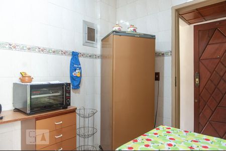 Apartamento para alugar com 75m², 2 quartos e sem vagaCozinha