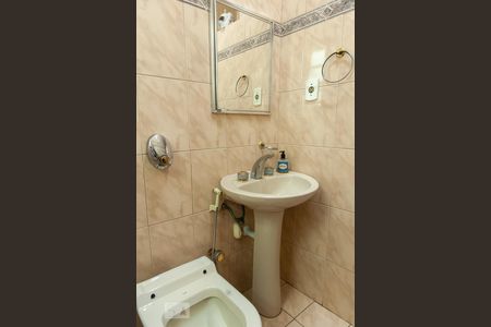 Apartamento para alugar com 75m², 2 quartos e sem vagaBanheiro