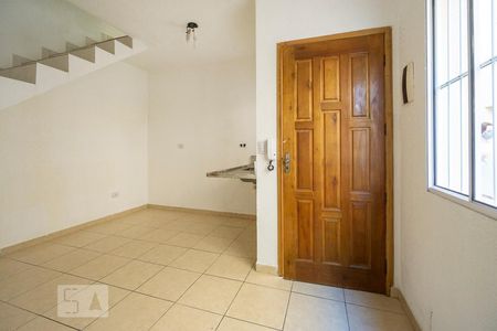 Sala e cozinha de casa de condomínio para alugar com 1 quarto, 30m² em Quarta Parada, São Paulo