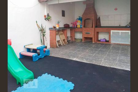 Casa para alugar com 270m², 4 quartos e 6 vagas Casa para alugar com 270m², 4 quartos e 6 vagasÁrea Externa - Churrasqueira