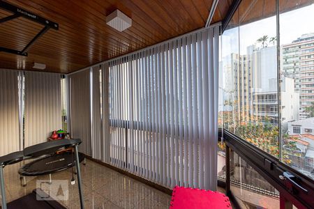 Apartamento à venda com 230m², 4 quartos e 2 vagas Apartamento à venda com 230m², 4 quartos e 2 vagasVaranda da Suite