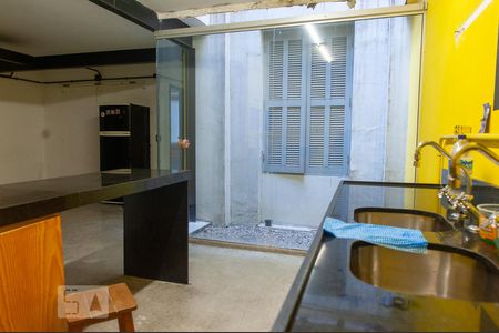 Casa à venda com 450m², 13 quartos e 2 vagas Casa à venda com 450m², 13 quartos e 2 vagasCozinha