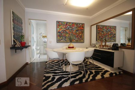Sala de apartamento à venda com 3 quartos, 96m² em Vila Suzana, São Paulo