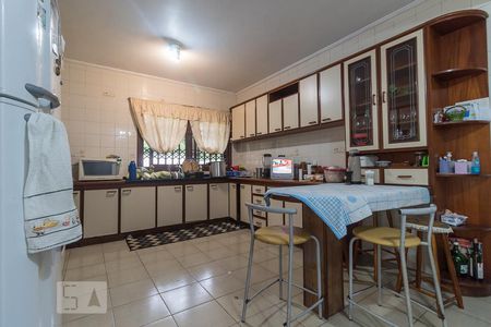 Casa à venda com 396m², 4 quartos e 4 vagasCozinha