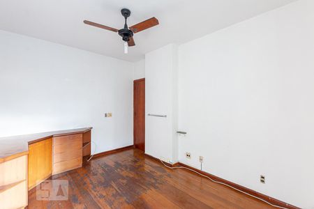 Suite 1 de apartamento para alugar com 4 quartos, 215m² em Icaraí, Niterói