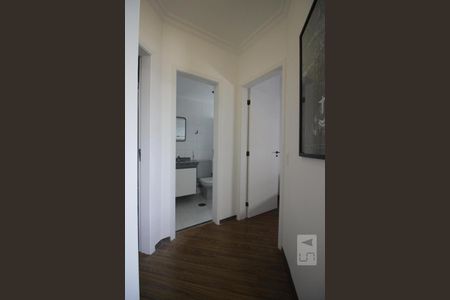 Corredor de apartamento para alugar com 1 quarto, 48m² em Vila Andrade, São Paulo