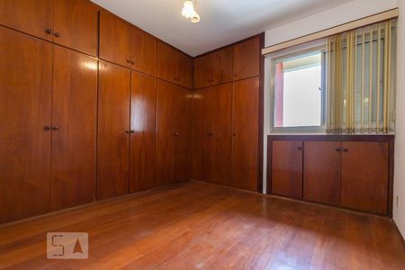 Quarto de apartamento para alugar com 1 quarto, 56m² em Centro, Campinas