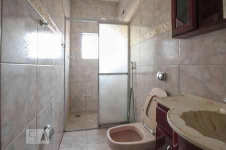 BANHEIRO de casa para alugar com 2 quartos, 50m² em Vila Campesina, Osasco