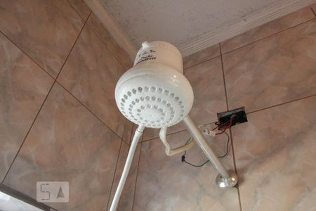 CHUVEIRO ELÉTRICO de casa para alugar com 2 quartos, 50m² em Vila Campesina, Osasco