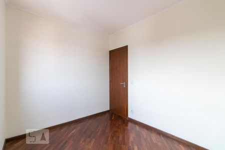 Apartamento à venda com 75m², 3 quartos e 2 vagasQuarto 2